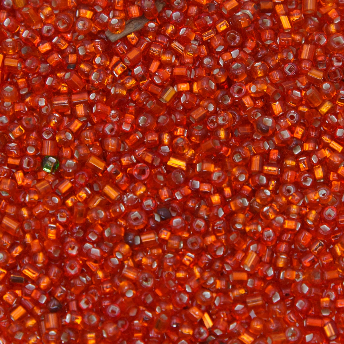11SV100-23: Vintage Venetian Red 11/0 500 Gram Bundle Transparent S/L SQ-h