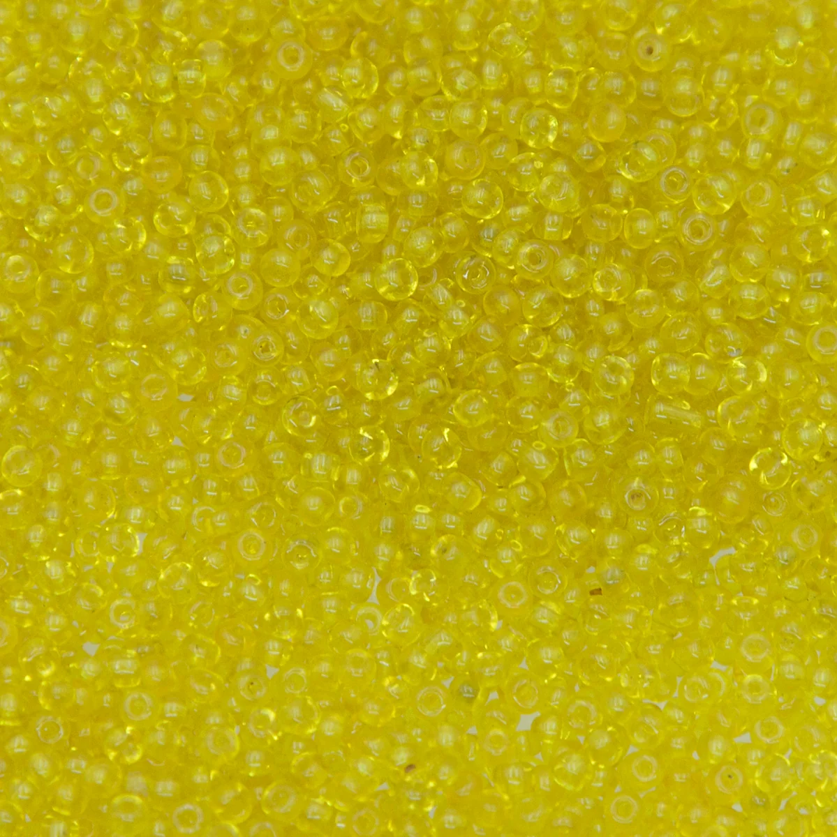11SV100-25: Vintage Venetian Transparent Yellow 11/0 250 Grams