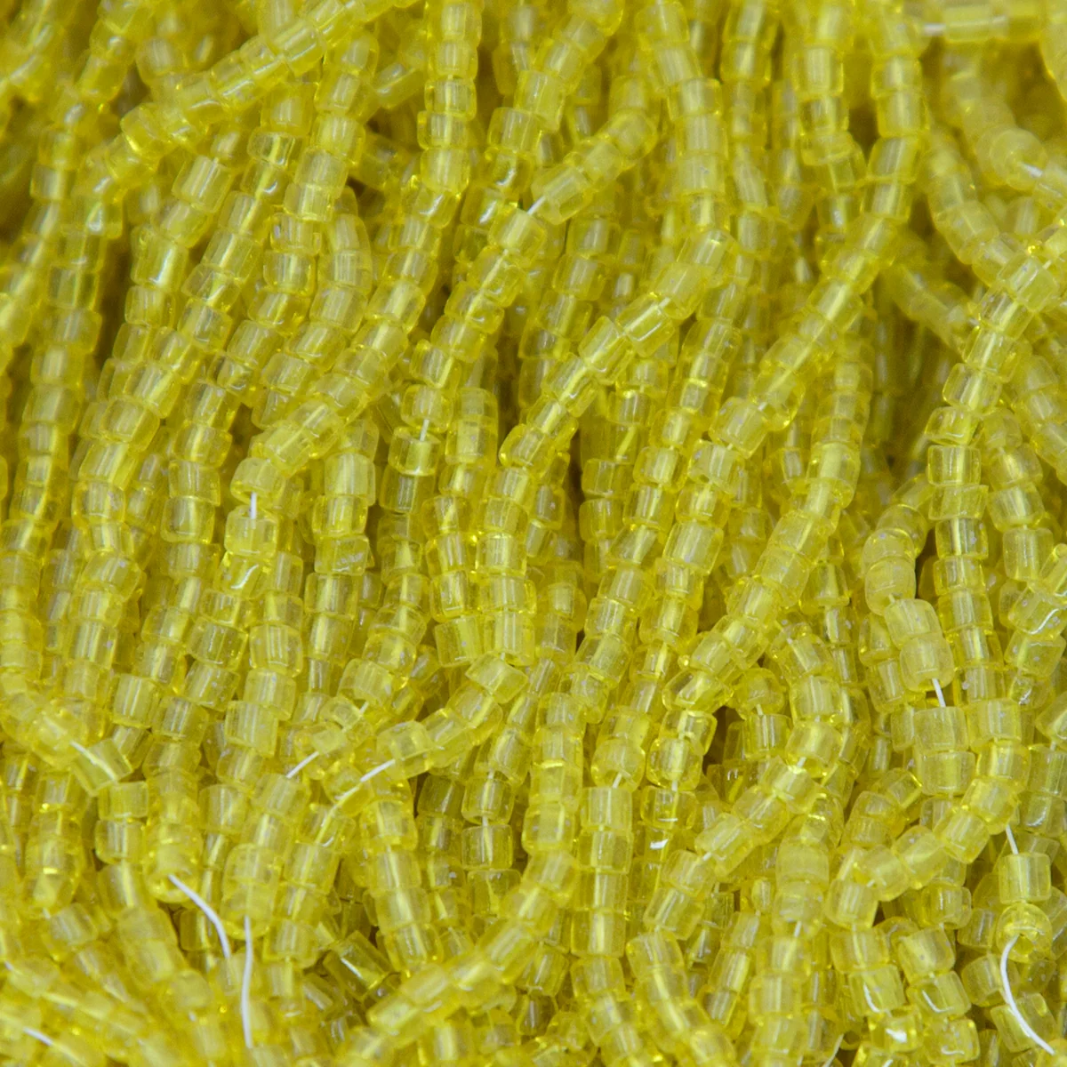 11SV100-28: Vintage Venetian Transparent Yellow 11/0 250 Grams