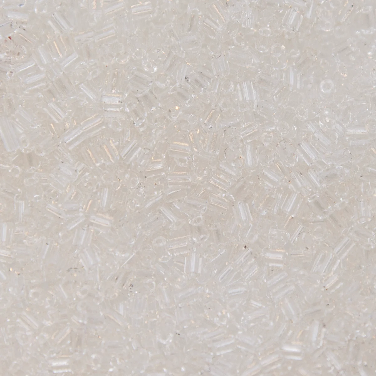 3SV6212R: Vin Ven Bugle Bead Crystal 3mm - 50GM - Image 2