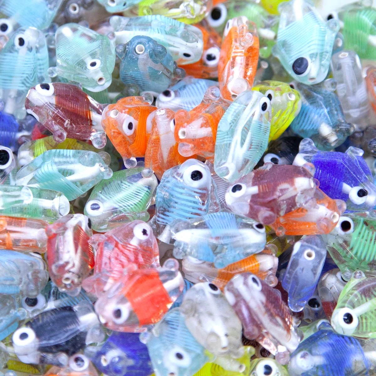 94FH212: India Fish Clear Striped 24mm 100PC