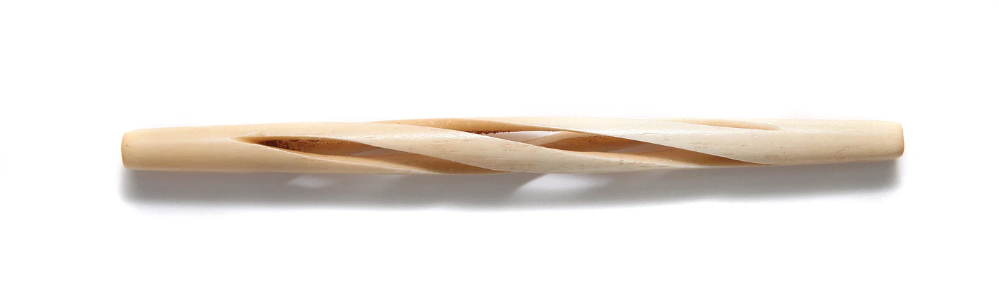 96IP153-S: India Bone Pipe 4 In Carved Swirl Antique 4 Pieces