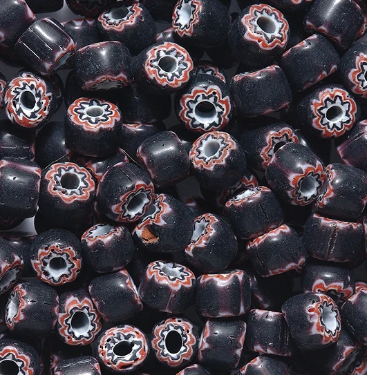 IN353: Chevron Black Red White 5x7mm-50GM